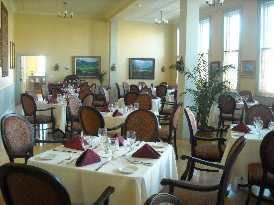 Windsor Hotel & Restaurant Del Norte Exterior photo